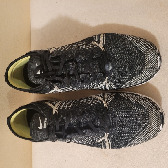 Nike Free TR Flyknit Black Gray & White Size US 10 UK 7.5 EUR42 Women's Sneaker - Picture 6 of 15